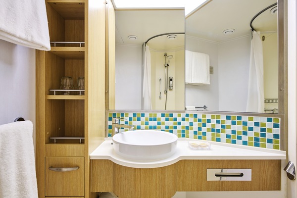 Marella Cruises Marella Discovery 2 Outside Cabin ©Marella Cruises 2.jpg